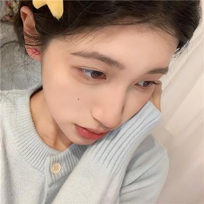 5个吓鬼的少年